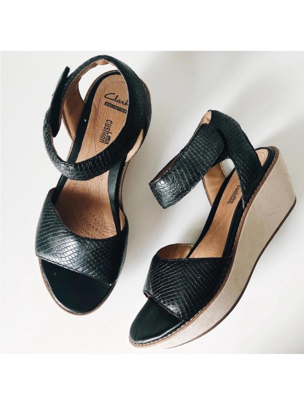 CLARKS Hazelle Black Snake-Embossed Leather Wedge Comfort Sandals Size 10